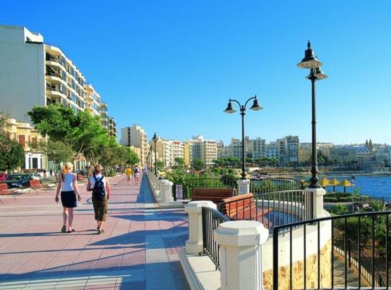 Unbeatable Location Valletta And Harbour Views Leilighet Sliema Eksteriør bilde
